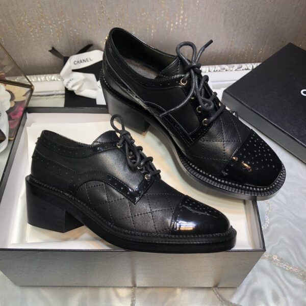 Chanel Women's Laced Shoes Black For Women