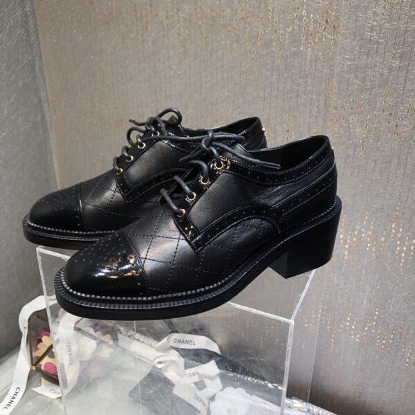 Chanel Women's Laced Shoes Black For Women