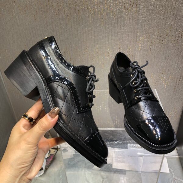 Chanel Women's Laced Shoes Black For Women
