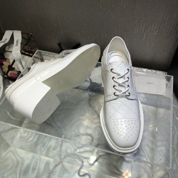 Chanel Women's Laced Shoes White For Women