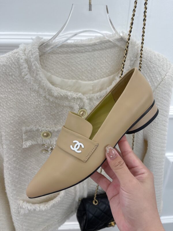 Chanel Women's Loafer With Logo Beige For Women