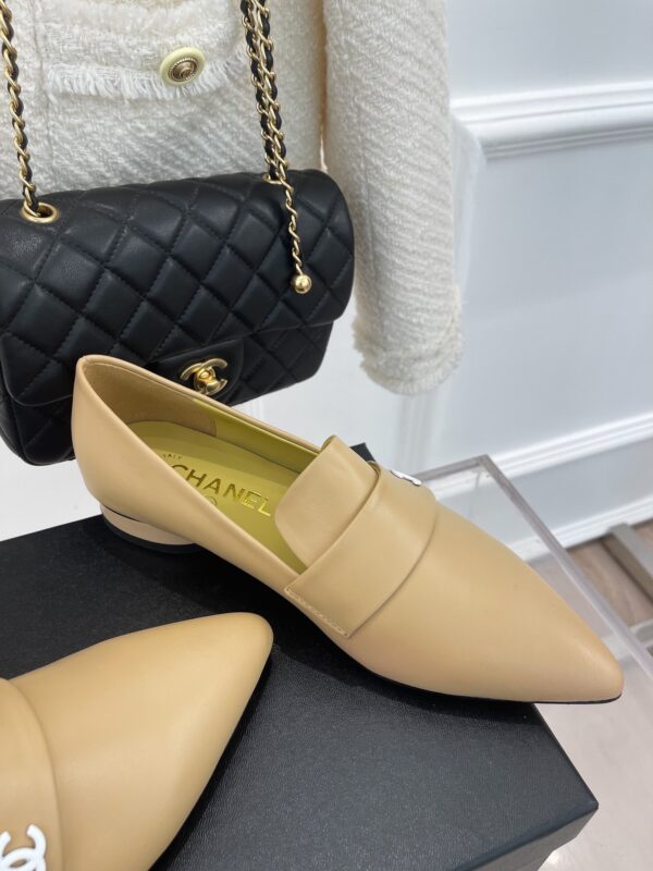 Chanel Women's Loafer With Logo Beige For Women