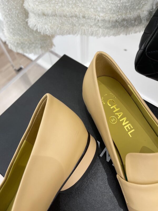 Chanel Women's Loafer With Logo Beige For Women
