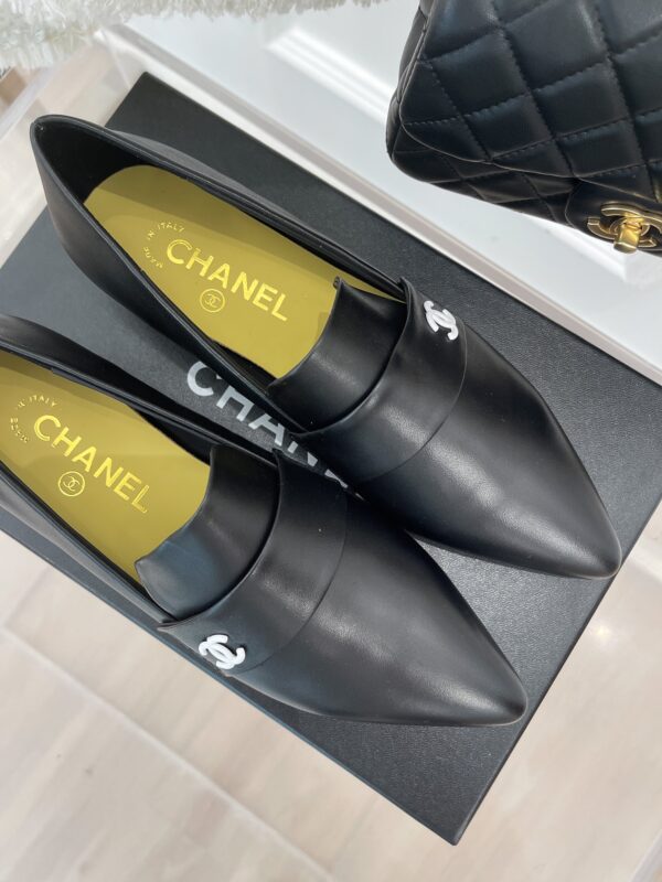 Chanel Women's Loafer With Logo Black For Women