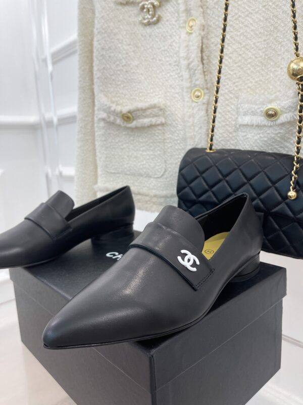 Chanel Women's Loafer With Logo Black For Women