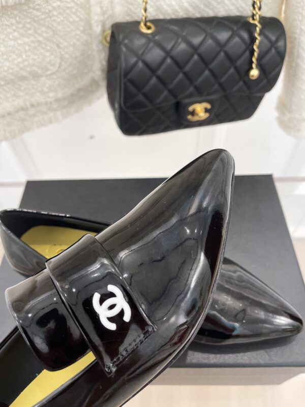 Chanel Women's Loafer With Logo Bright Black For Women