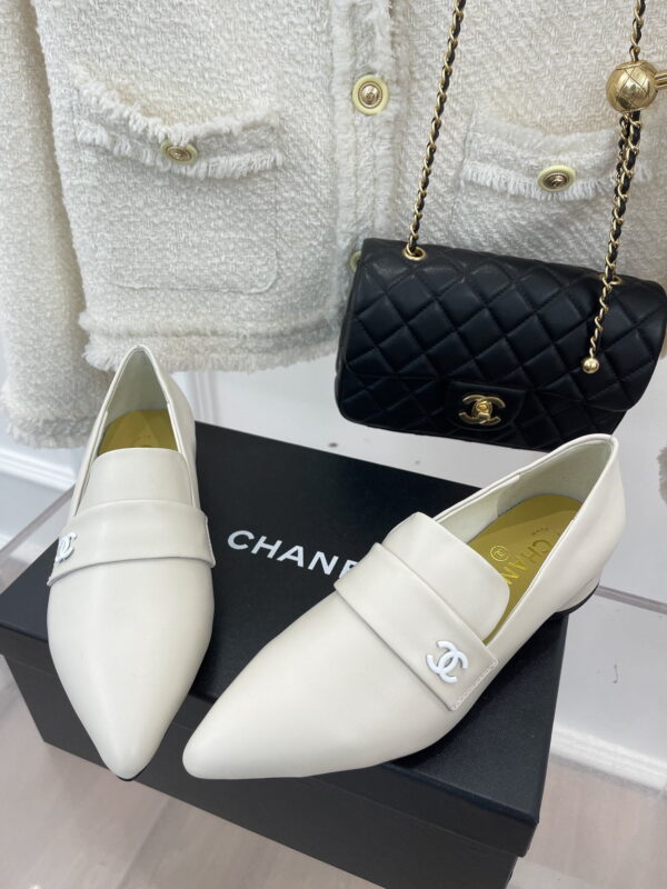 Chanel Women's Loafer With Logo White For Women
