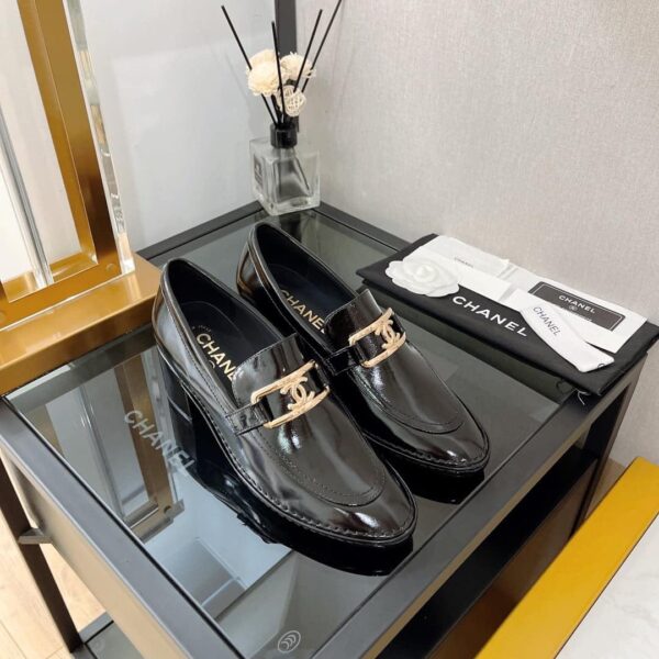 Chanel Women's Loafers Black For Women G39320 X56701 94305