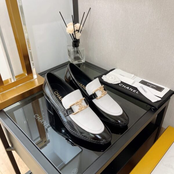 Chanel Women's Loafers White For Women