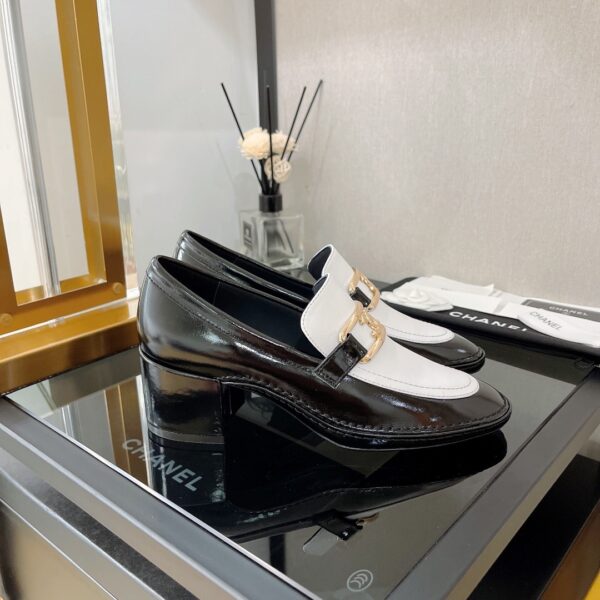 Chanel Women's Loafers White For Women