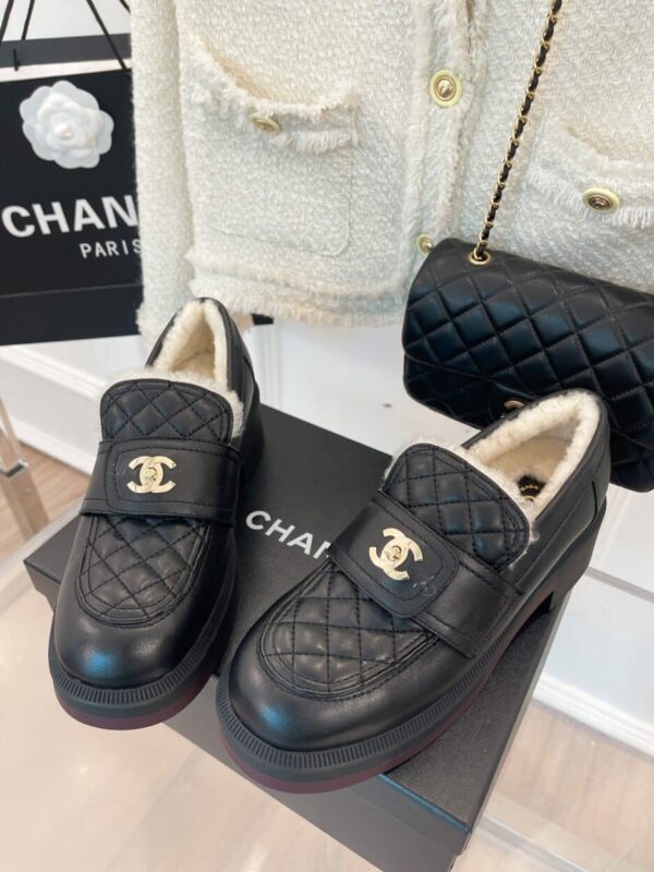 Chanel Women's Loafers With Lining Black For Women