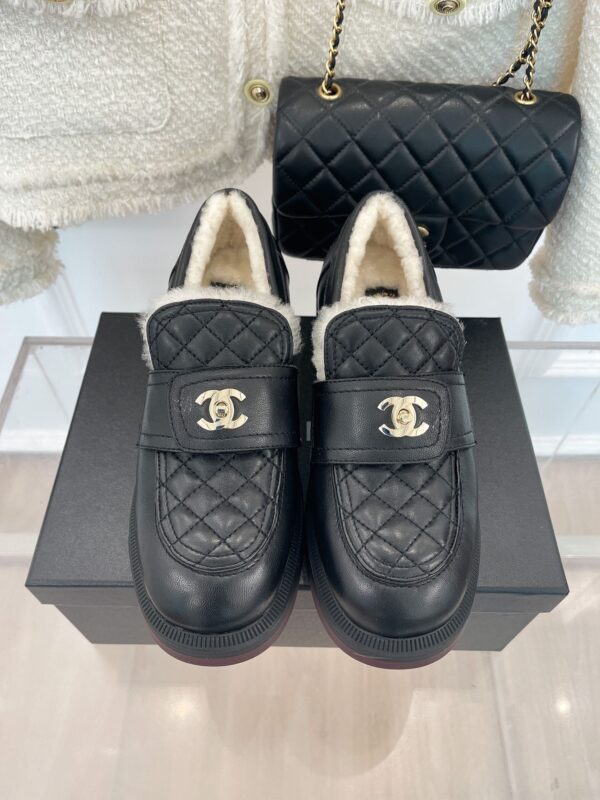 Chanel Women's Loafers With Lining Black For Women