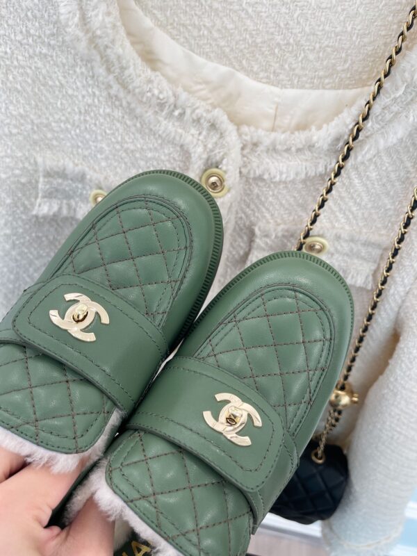 Chanel Women's Loafers With Lining Green For Women