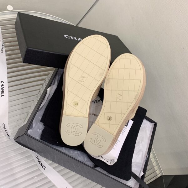 Chanel Women's Mules Beige For Women