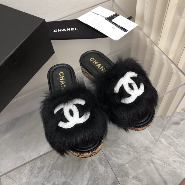 Chanel Women's Mules Black For Women 1.4in/3.5cm G39357 X56716 K4791