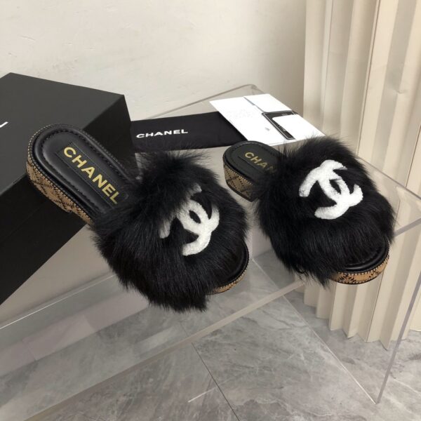 Chanel Women's Mules Black For Women 1.4in/3.5cm G39357 X56716 K4791