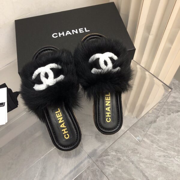 Chanel Women's Mules Black For Women 1.4in/3.5cm G39357 X56716 K4791