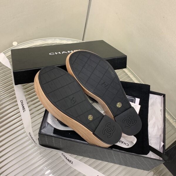 Chanel Women's Mules Black For Women