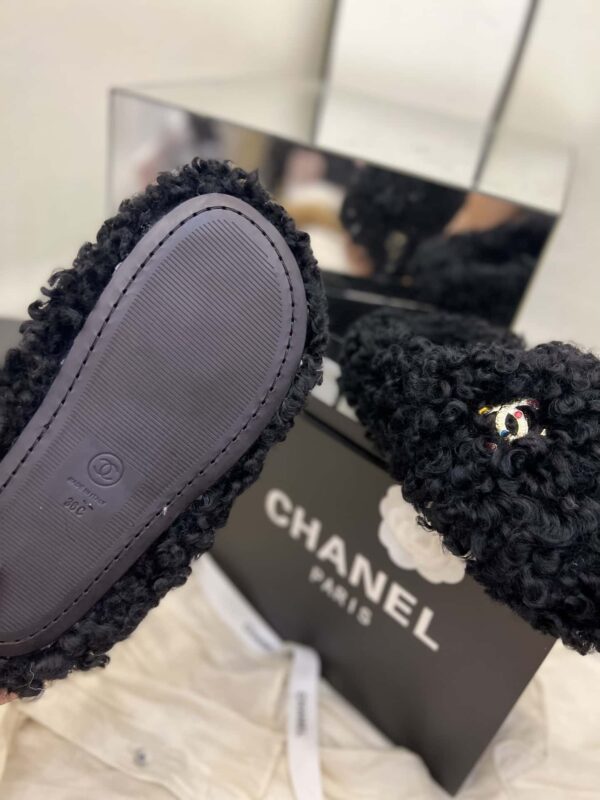 Chanel Women's Mules Black For Women