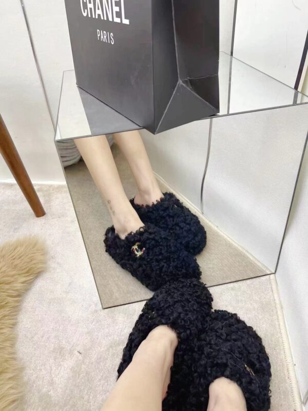 Chanel Women's Mules Black For Women