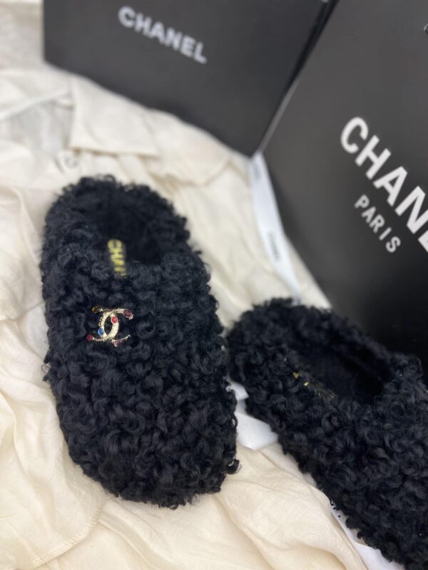 Chanel Women's Mules Black For Women