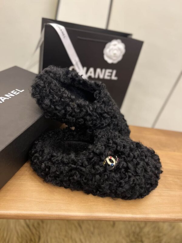 Chanel Women's Mules Black For Women