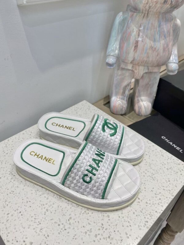 Chanel Women's Mules Green And White For Women