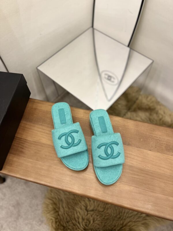 Chanel Women's Mules Green For Women 1.5in/4cm