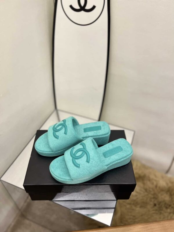 Chanel Women's Mules Green For Women 1.5in/4cm