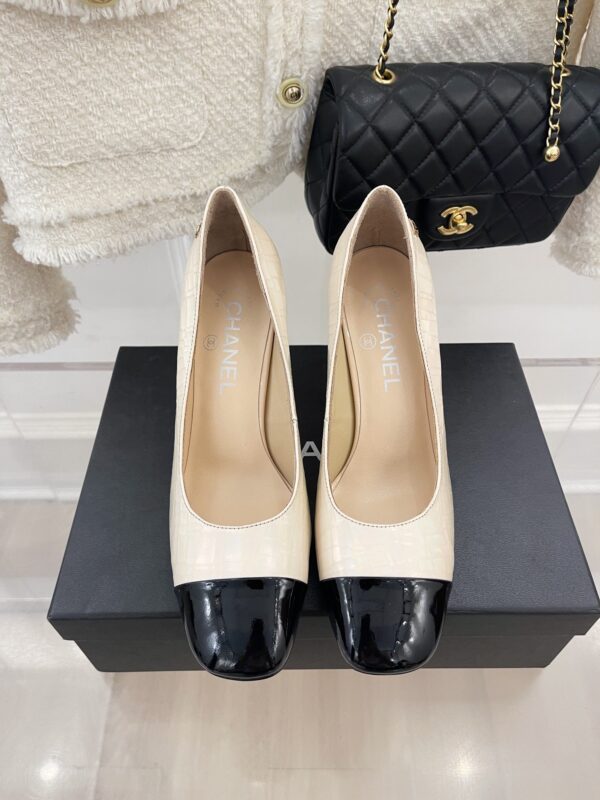 Chanel Women's Pump & Grosgrain Beige For Women