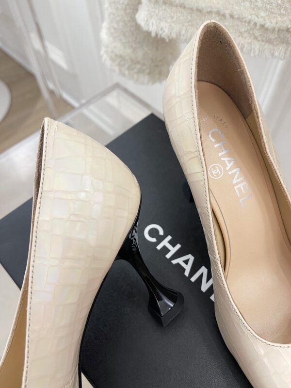 Chanel Women's Pump & Grosgrain Beige For Women