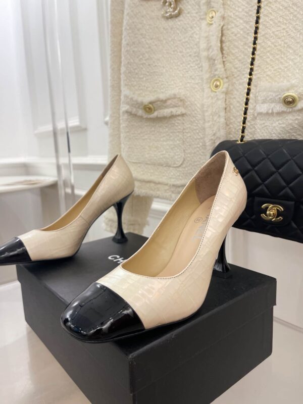 Chanel Women's Pump & Grosgrain Beige For Women