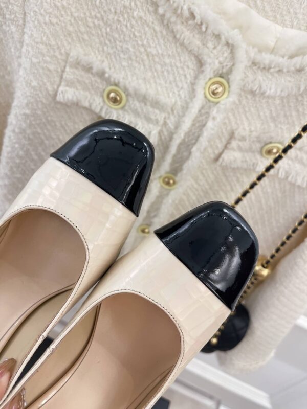 Chanel Women's Pump & Grosgrain Beige For Women