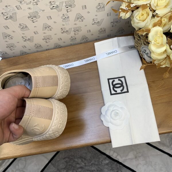 Chanel Women's Sneakers Beige And Black For Women