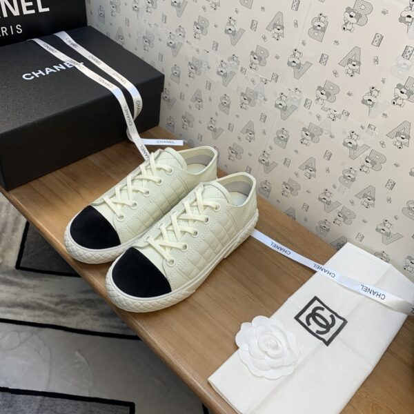 Chanel Women's Sneakers White And Black For Women