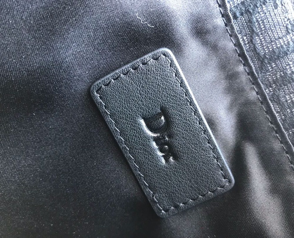 1:1 Replica Christian Dior A5 Pouch Black Unisex 10.5in/27cm CD 2ESCA338YSE_H03E