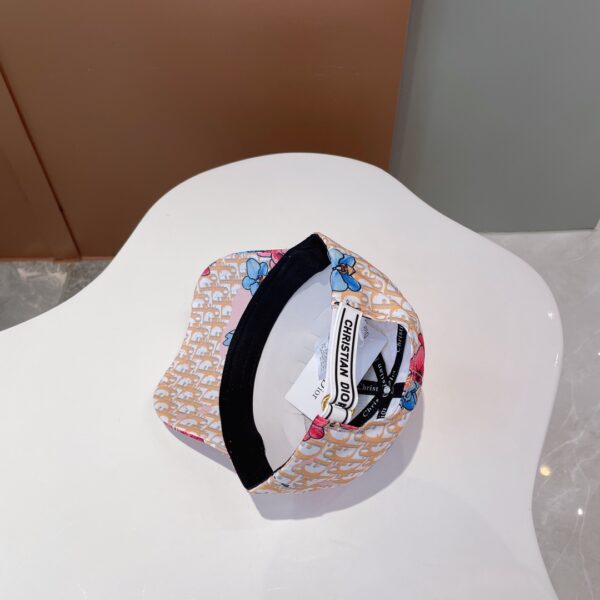 Christian Dior Baseball Cap White/Beige Cap