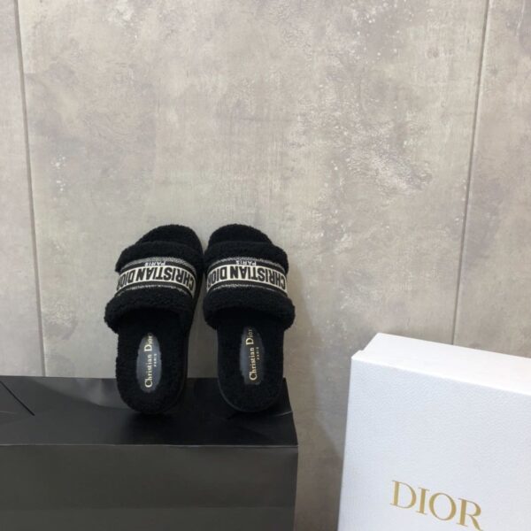 Christian Dior Dway Slide Black Embroidered Cotton And Shearling Black For Women CD KCQ551ESK_S11X