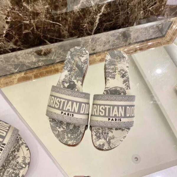 Christian Dior Dway Slide Gray Toile De Jouy Embroidered Cotton Gray For Women CD KCQ209TJE_S21G