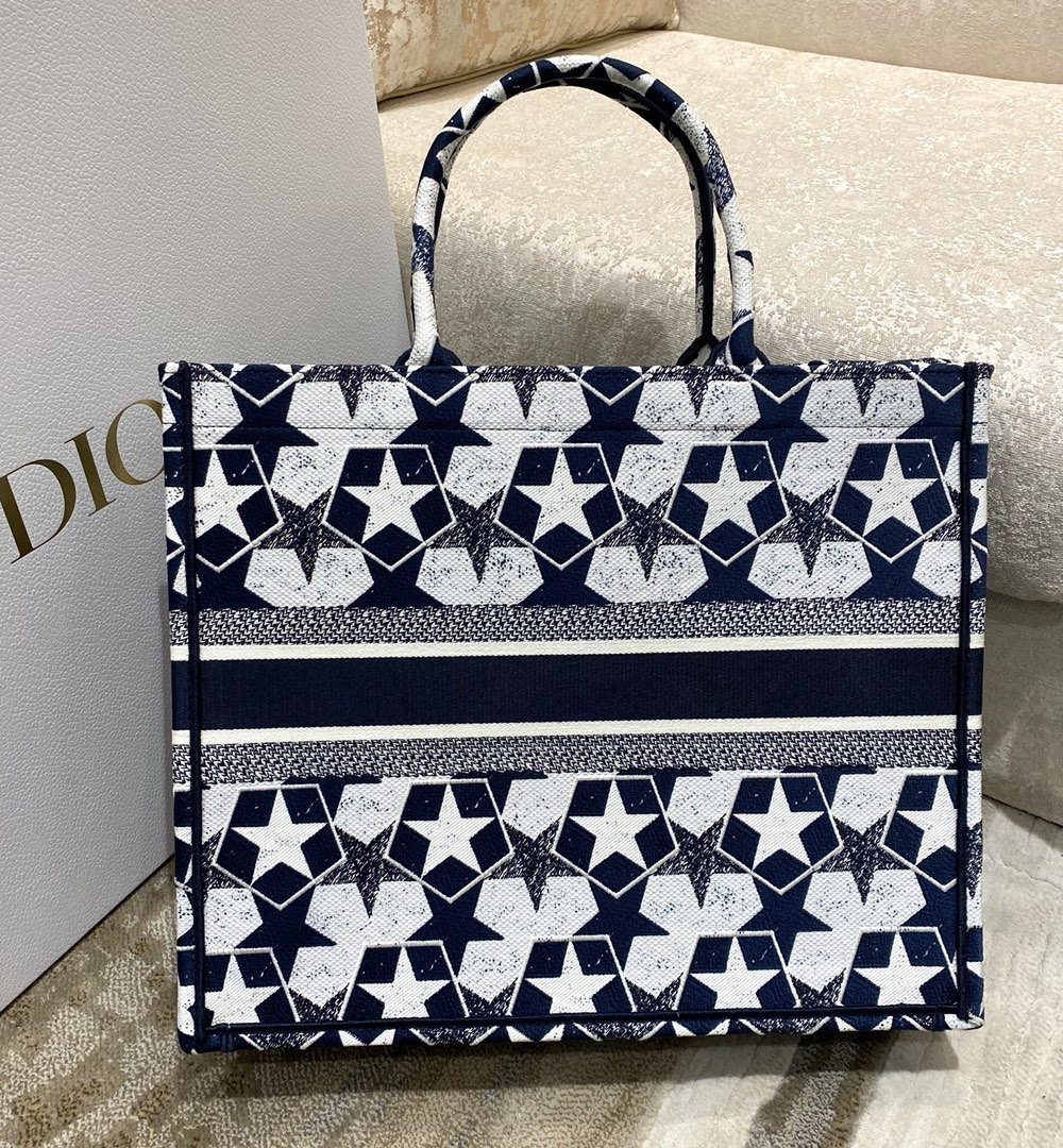 1:1 Replica Christian Dior Large Dior Book Tote Blue and White Dior Étoile Embroidery, Blue/White, For Women Women’s Handbags, 41cm CD M1286ZTQX_M928