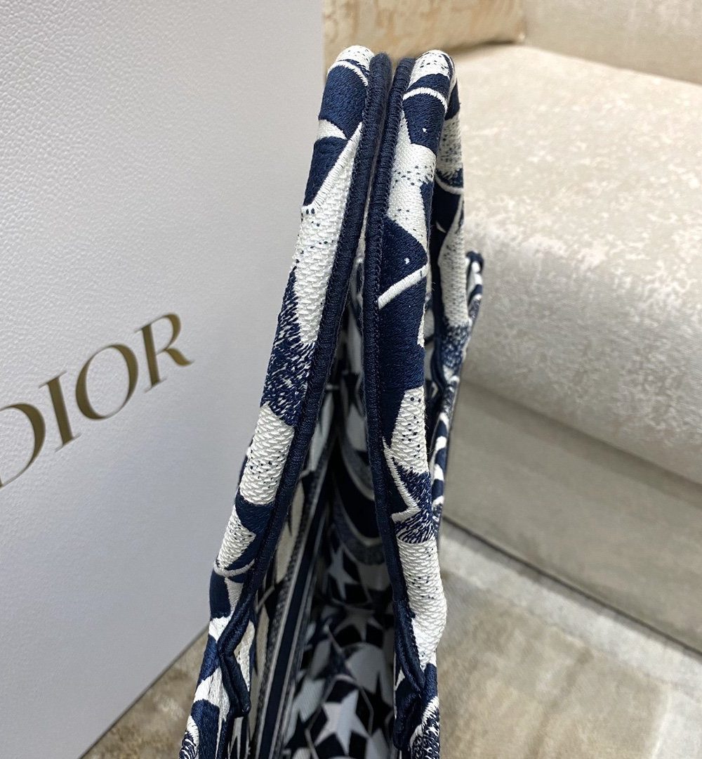 1:1 Replica Christian Dior Large Dior Book Tote Blue and White Dior Étoile Embroidery, Blue/White, For Women Women’s Handbags, 41cm CD M1286ZTQX_M928