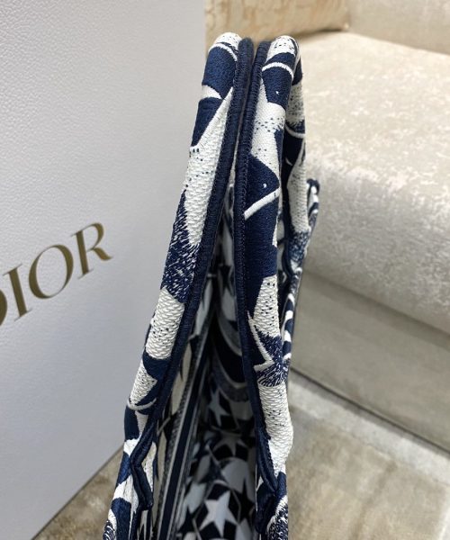 1:1 Replica Christian Dior Large Dior Book Tote Blue and White Dior Étoile Embroidery, Blue/White, For Women Women’s Handbags, 41cm CD M1286ZTQX_M928