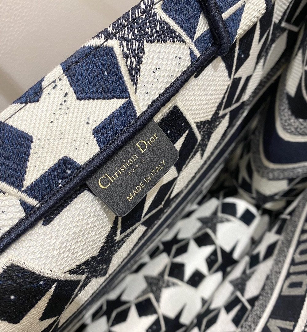 1:1 Replica Christian Dior Large Dior Book Tote Blue and White Dior Étoile Embroidery, Blue/White, For Women Women’s Handbags, 41cm CD M1286ZTQX_M928