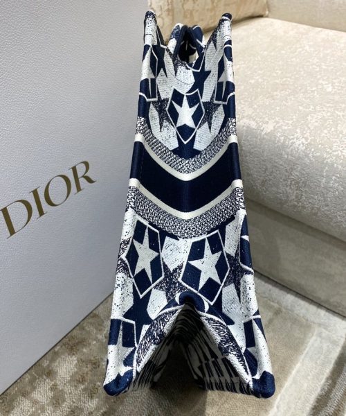 1:1 Replica Christian Dior Large Dior Book Tote Blue and White Dior Étoile Embroidery, Blue/White, For Women Women’s Handbags, 41cm CD M1286ZTQX_M928