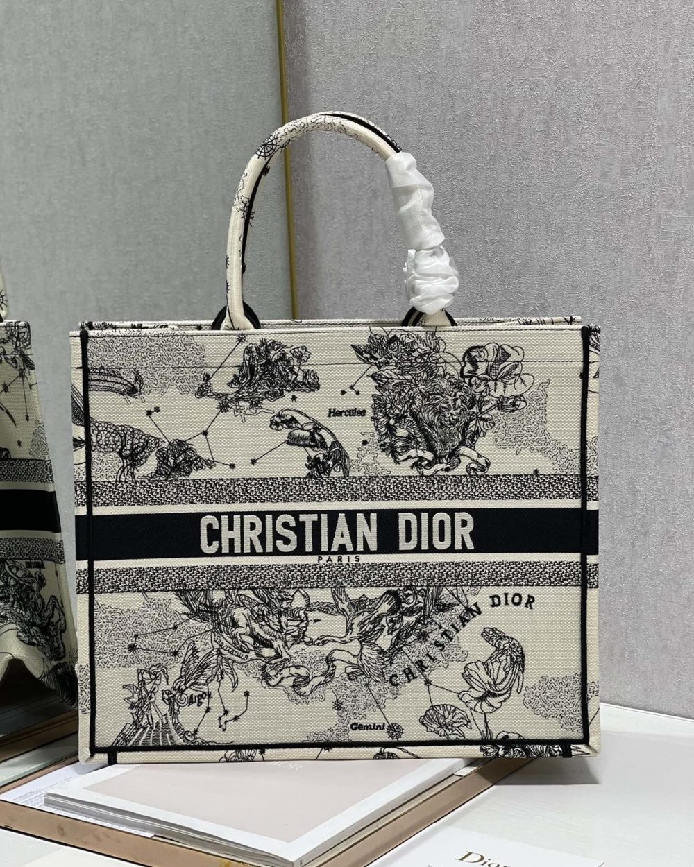 1:1 Replica Christian Dior Large Dior Book Tote Dior Zodiac Embroidery, Black/Beige, For Women Women’s Handbags, 41cm CD