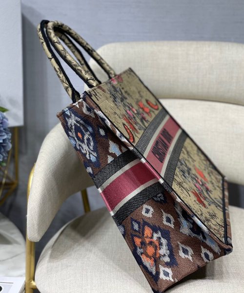 1:1 Replica Christian Dior Large Dior Book Tote Flowers Embroidery For Women 16.5in/42cm CD M1286ZRIW