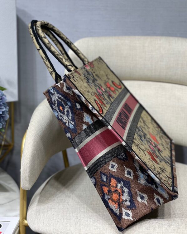 1:1 Replica Christian Dior Large Dior Book Tote Flowers Embroidery For Women 16.5in/42cm CD M1286ZRIW