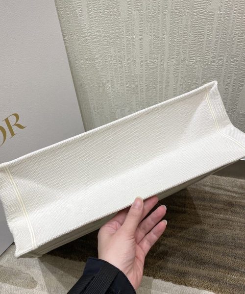 1:1 Replica Christian Dior Large Dior Book Tote Gold-Tone Dior Around The World Stella Embroidery, For Women Women’s Handbags, 42cm CD M1286ZTQL_M01E