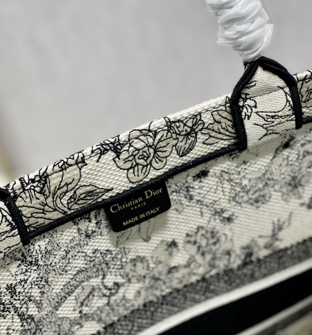 1:1 Replica Christian Dior Large Dior Book Tote Toile de Jouy Flowers Embroidery, Black/Beige, For Women Women’s Handbags, Shoulder Bags, 42cm CD M1286ZTQW_M808