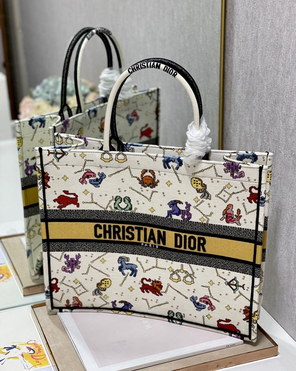 1:1 Replica Christian Dior Large Dior Book Tote White, For Women, Women’s Handbags 16.5in/42cm CD M1286ZRTY_M941